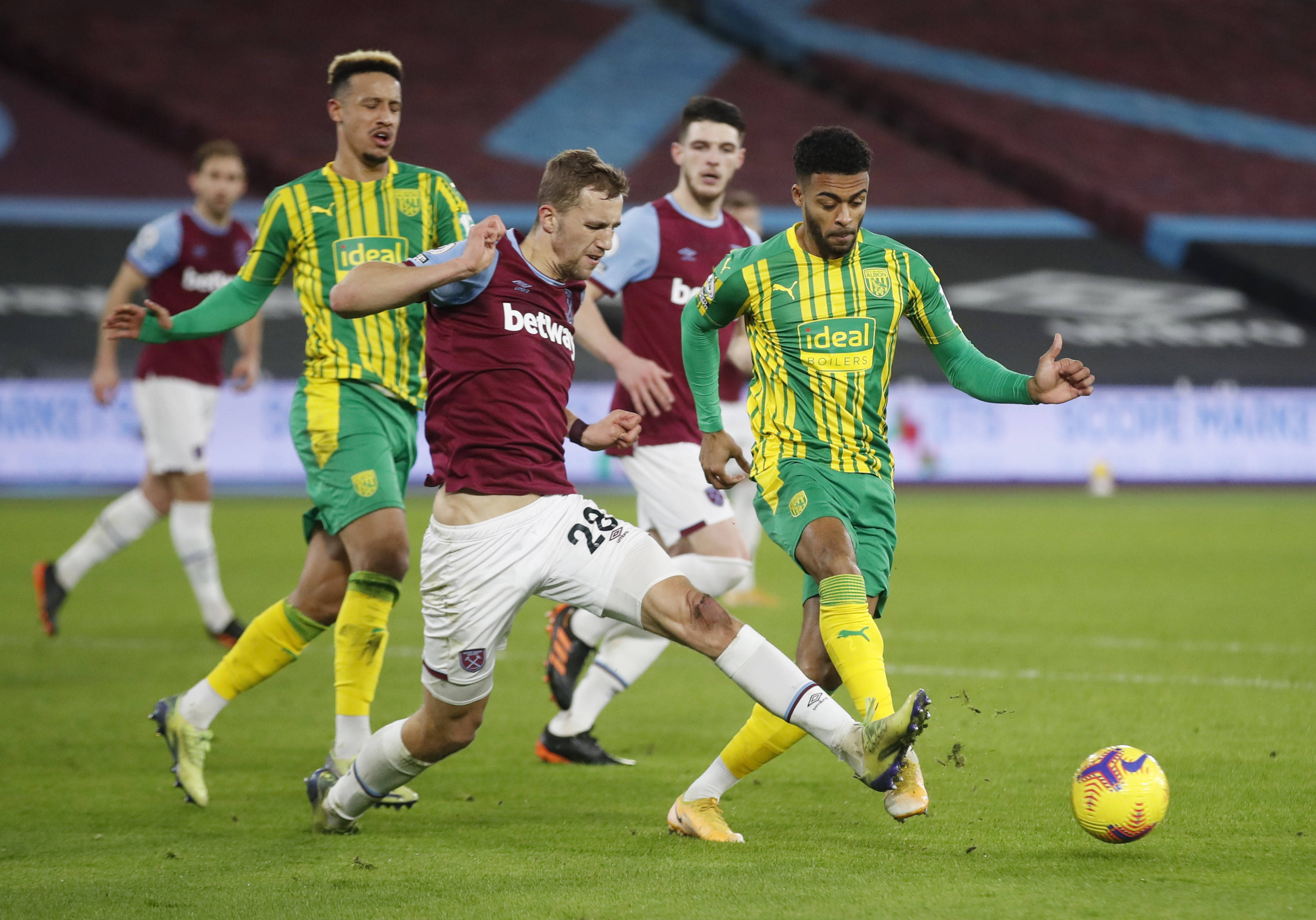 现不尽如人 现不尽如人